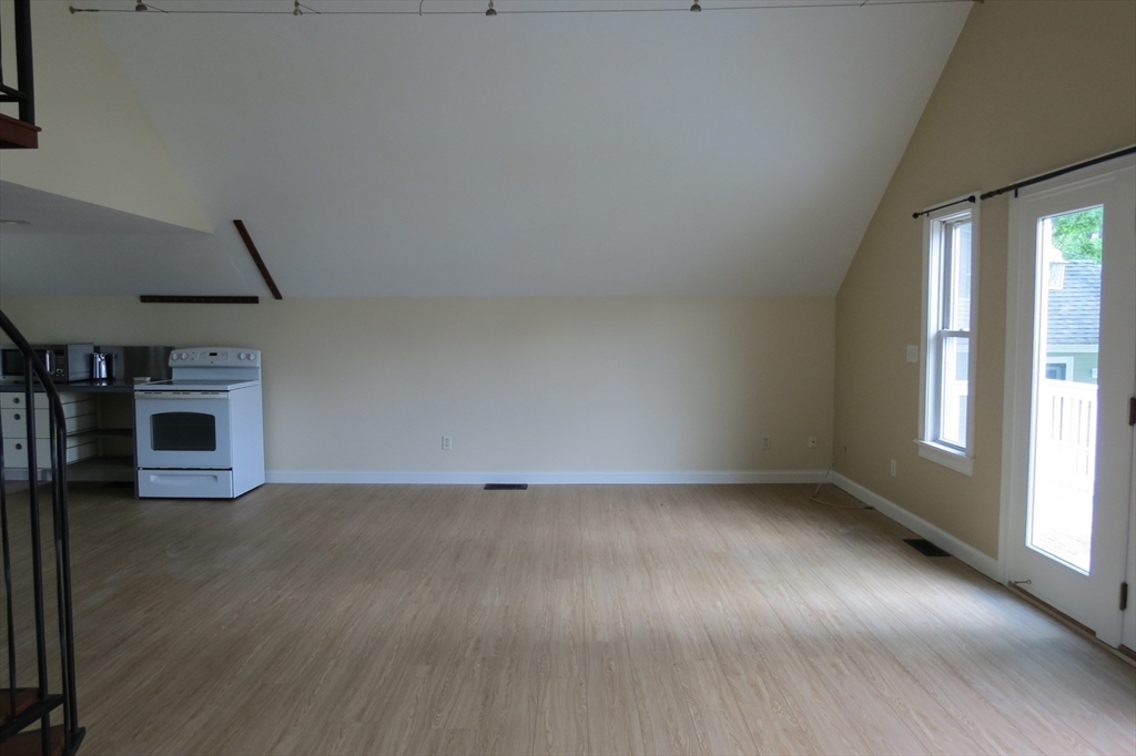 13 Spring Street, Unit A Salisbury, MA 01952 - Photo 12 of 21