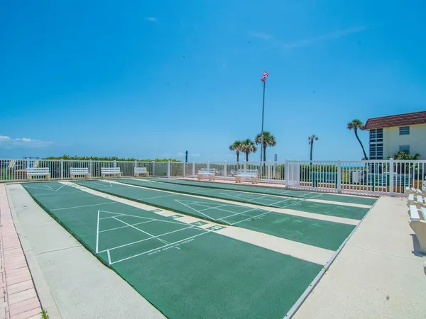 a view of a tennis court