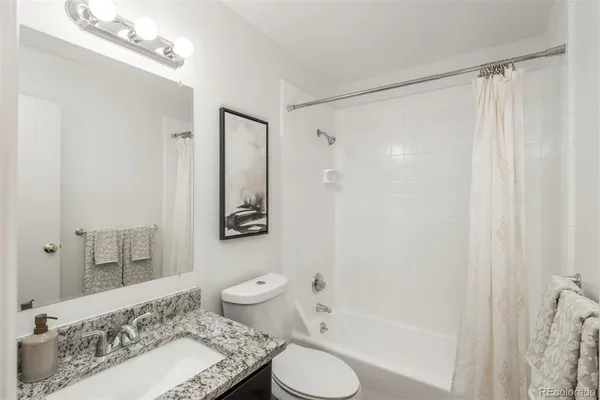 $525,000 | 7220 Avrum Drive, Denver, CO 80221