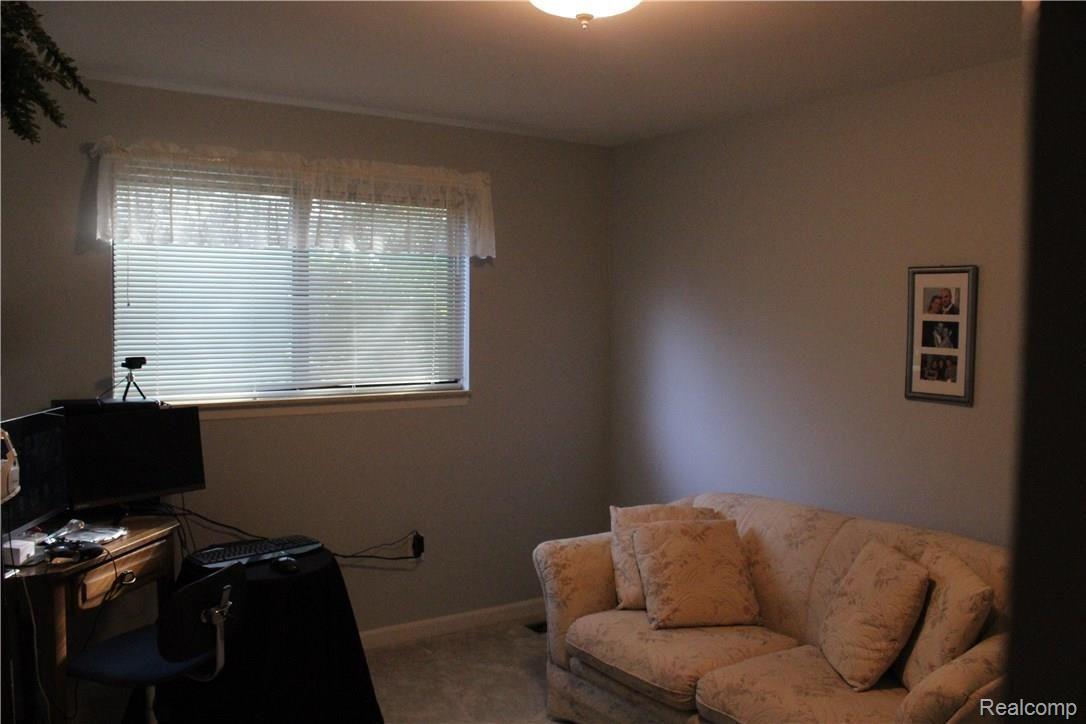 846 Lion Street Rochester, MI 48307 - Photo 21 of 25 21.JPG