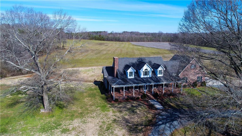 1865 Handy Road Denton, NC 27239 - Photo 2 of 29 Gallery Image 2