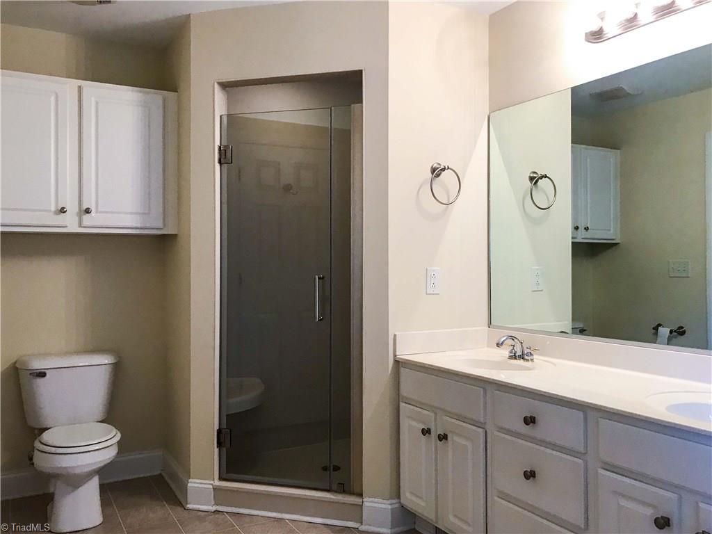 1865 Handy Road Denton, NC 27239 - Photo 17 of 29 Master Bath