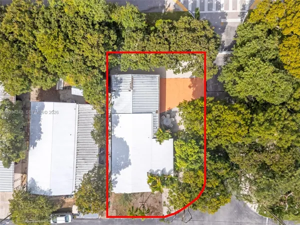 $429,000 | 900 South Emerald Drive, Key Largo, FL 33037