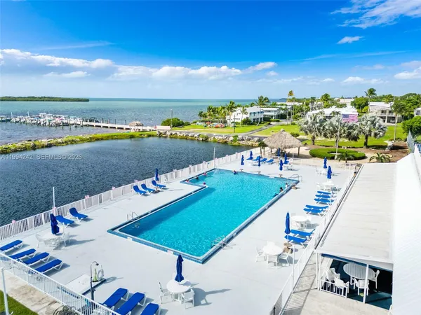$429,000 | 900 South Emerald Drive, Key Largo, FL 33037