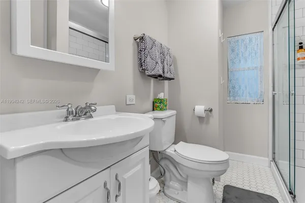 $429,000 | 900 South Emerald Drive, Key Largo, FL 33037