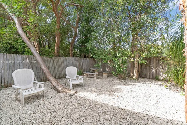$429,000 | 900 South Emerald Drive, Key Largo, FL 33037