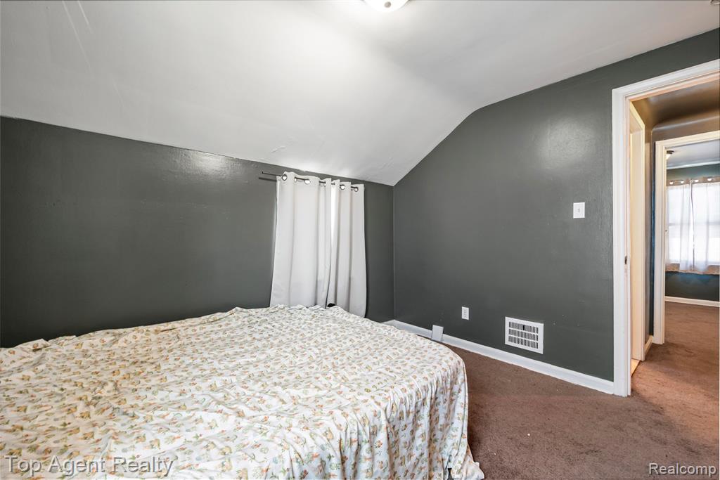 22085 Rausch Avenue Eastpointe, MI 48021 - Photo 20 of 39