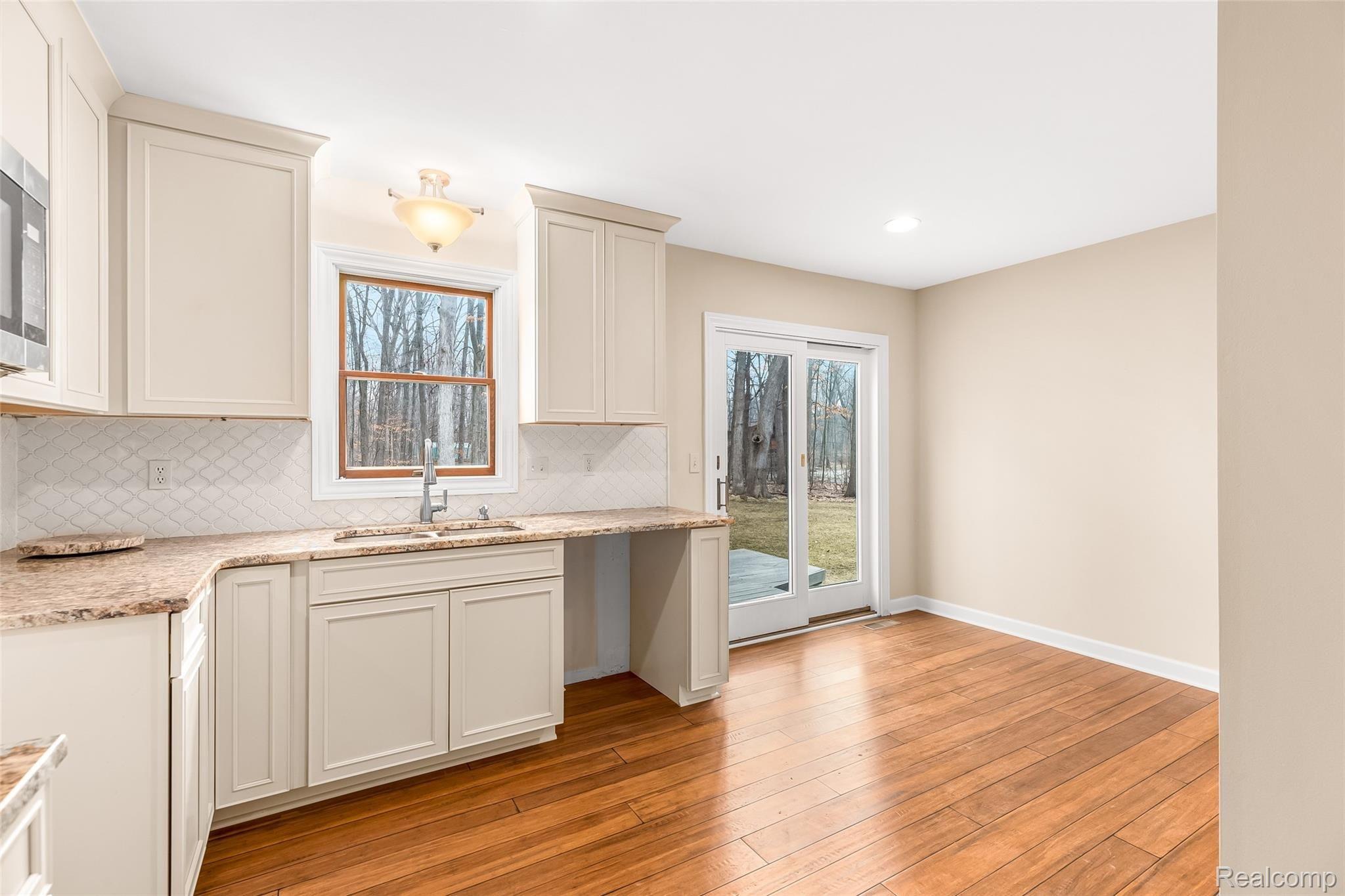 48380 West 9 Mile Road Novi, MI 48374 - Photo 11 of 32 48380 9 Mile Road