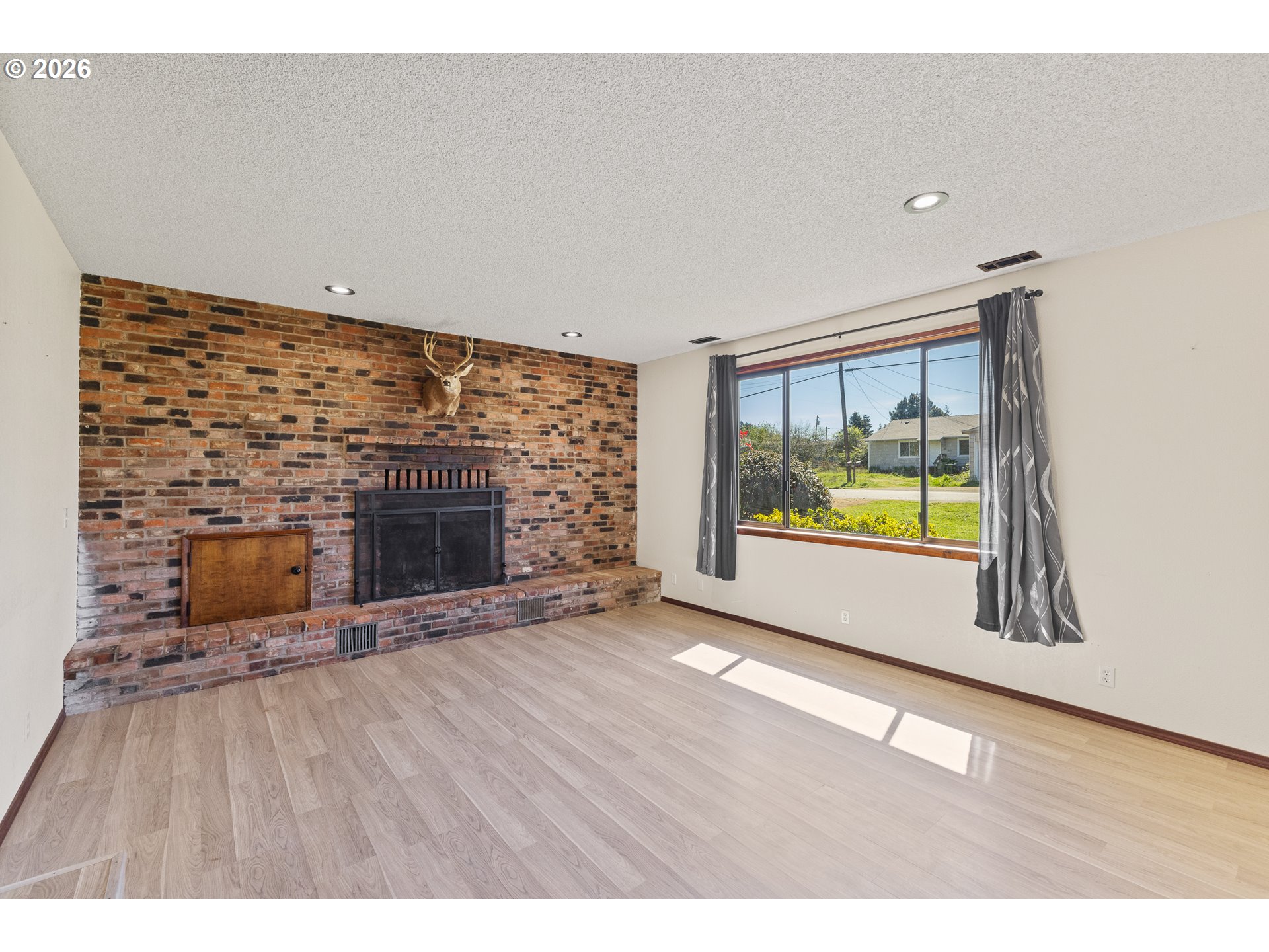 1601 Maple Street Myrtle Point, OR 97458 - Photo 8 of 40