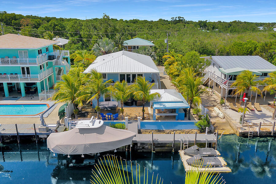 105 2nd Lane Key Largo, FL 33037 - Photo 2 of 49 IMG_0870