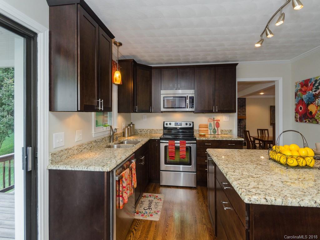 45 Boulder Drive Waynesville, NC 28786 - Photo 7 of 35