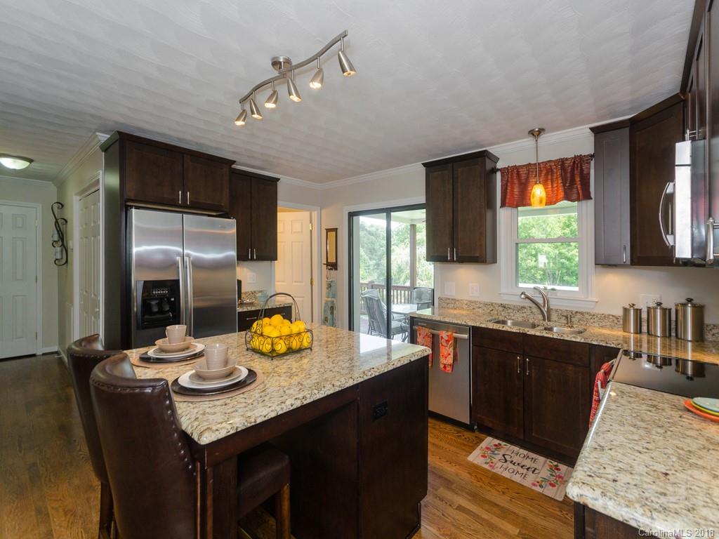 45 Boulder Drive Waynesville, NC 28786 - Photo 9 of 35