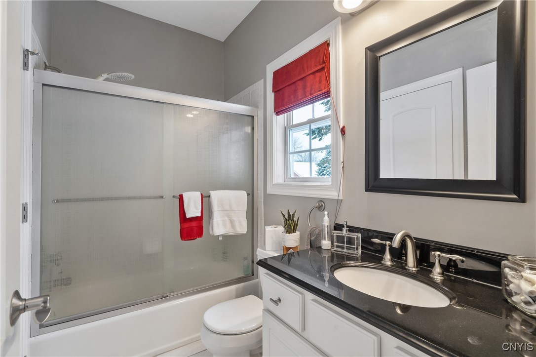 8531 Whisper Ridge Circle Lysander, NY 13027 - Photo 23 of 41 2nd full bathroom