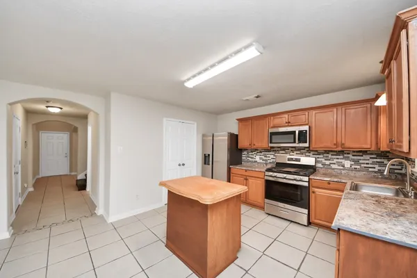 $2,100 | 21710 Oriole Trail, Humble, TX 77338