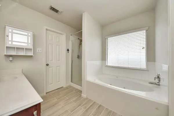 $2,100 | 21710 Oriole Trail, Humble, TX 77338