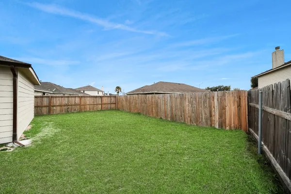 $2,100 | 21710 Oriole Trail, Humble, TX 77338