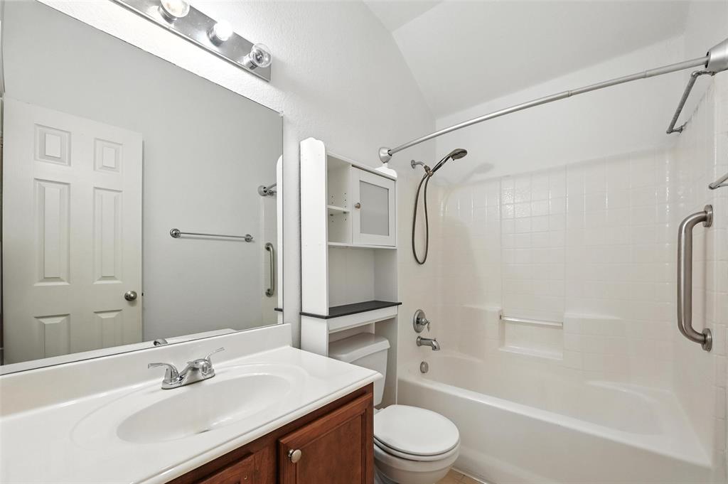 4312 Ridgewood Road Melissa, TX 75454 - Photo 6 of 40 a bathroom with a sink toilet tub and shower