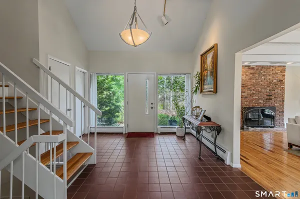 $995,000 | 216 Silver Spring Road, Wilton, CT 06897