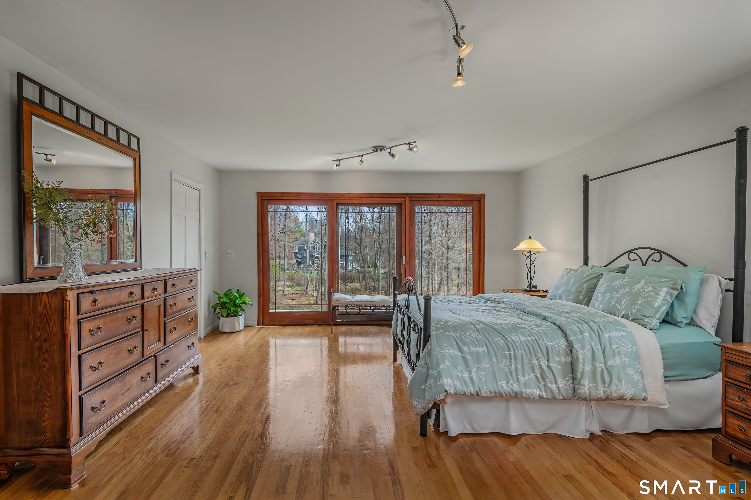 216 Silver Spring Road Wilton, CT 06897 - Photo 18 of 33