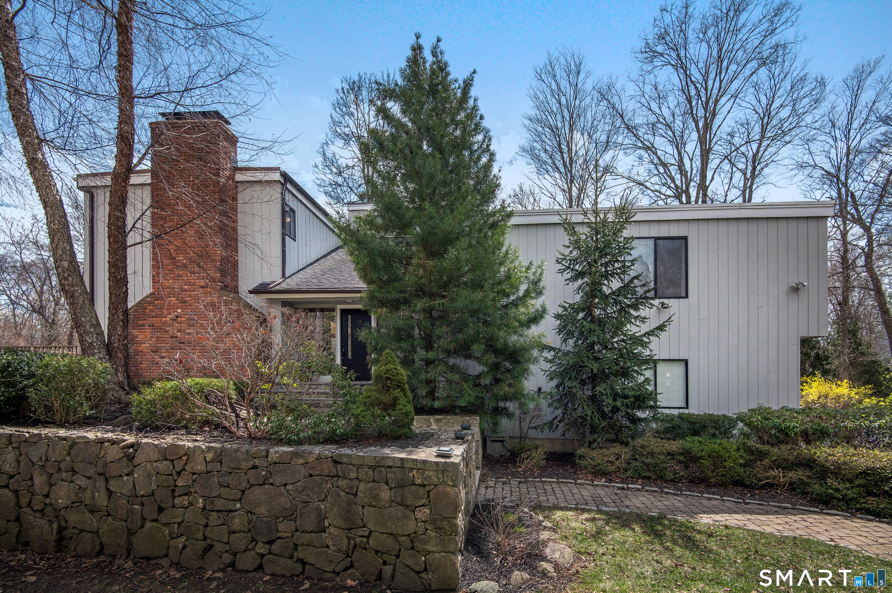 216 Silver Spring Road Wilton, CT 06897 - Photo 2 of 33