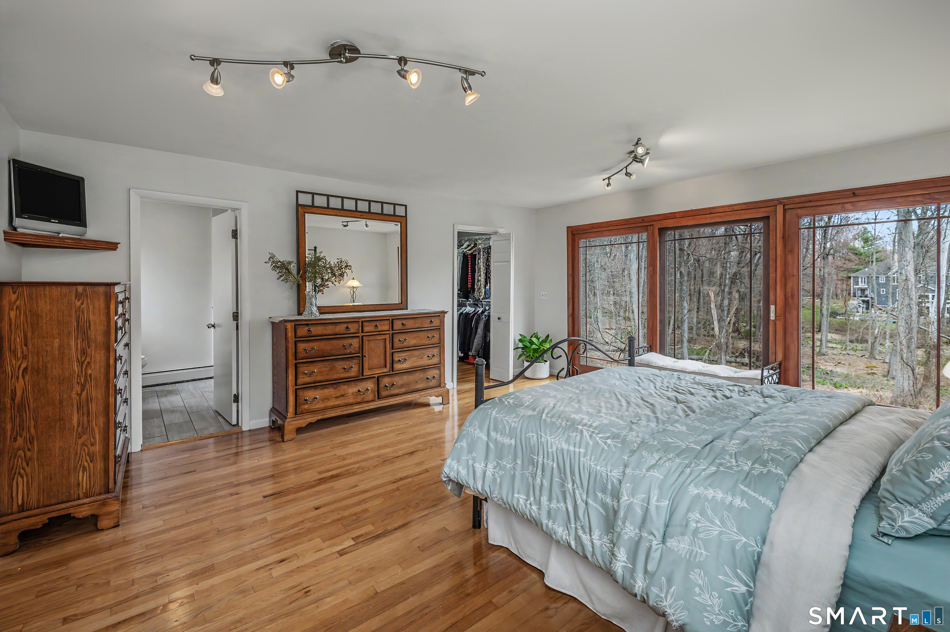 216 Silver Spring Road Wilton, CT 06897 - Photo 21 of 34