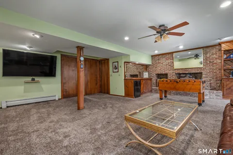 $995,000 | 216 Silver Spring Road, Wilton, CT 06897