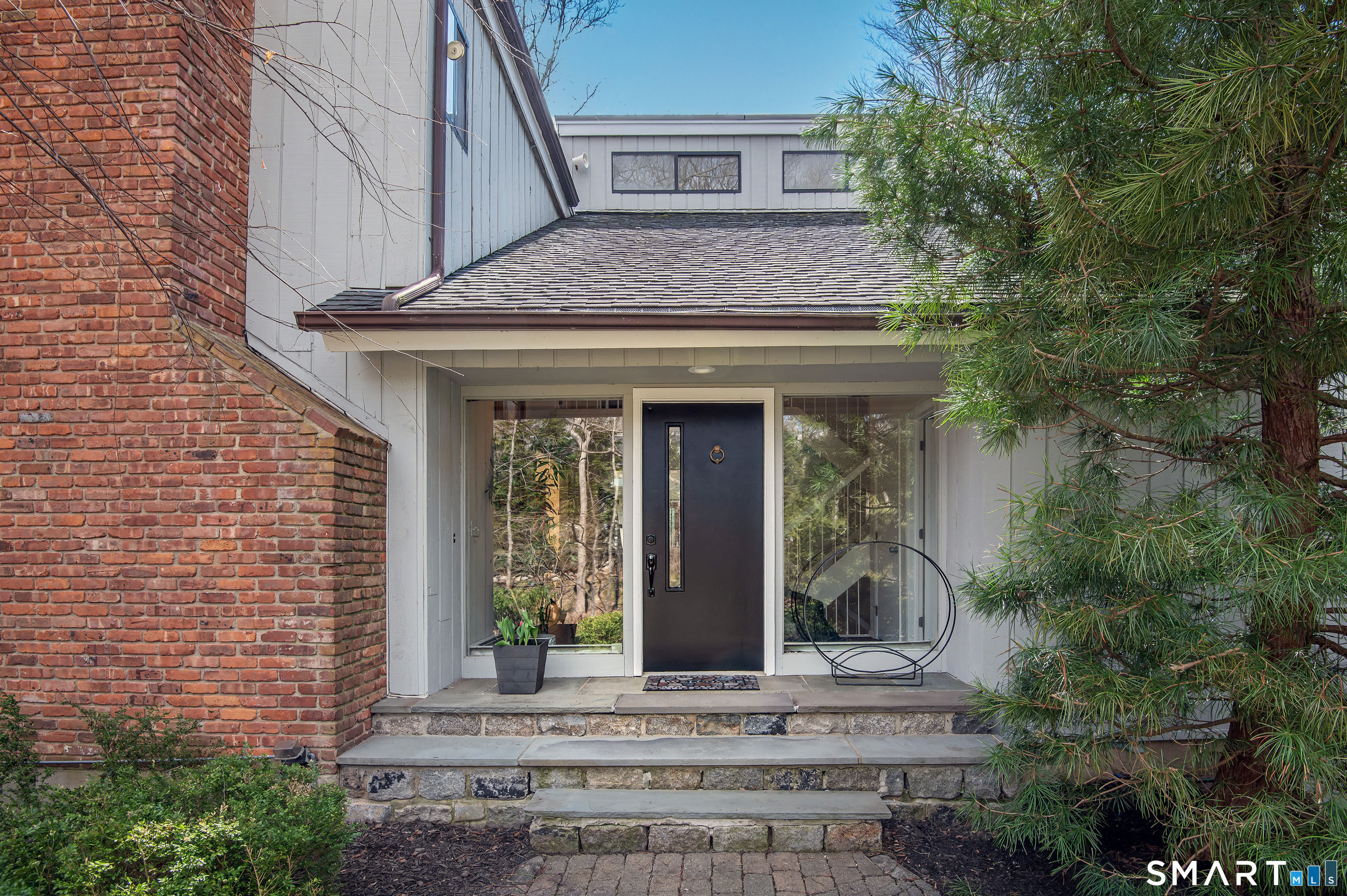 216 Silver Spring Road Wilton, CT 06897 - Photo 3 of 33