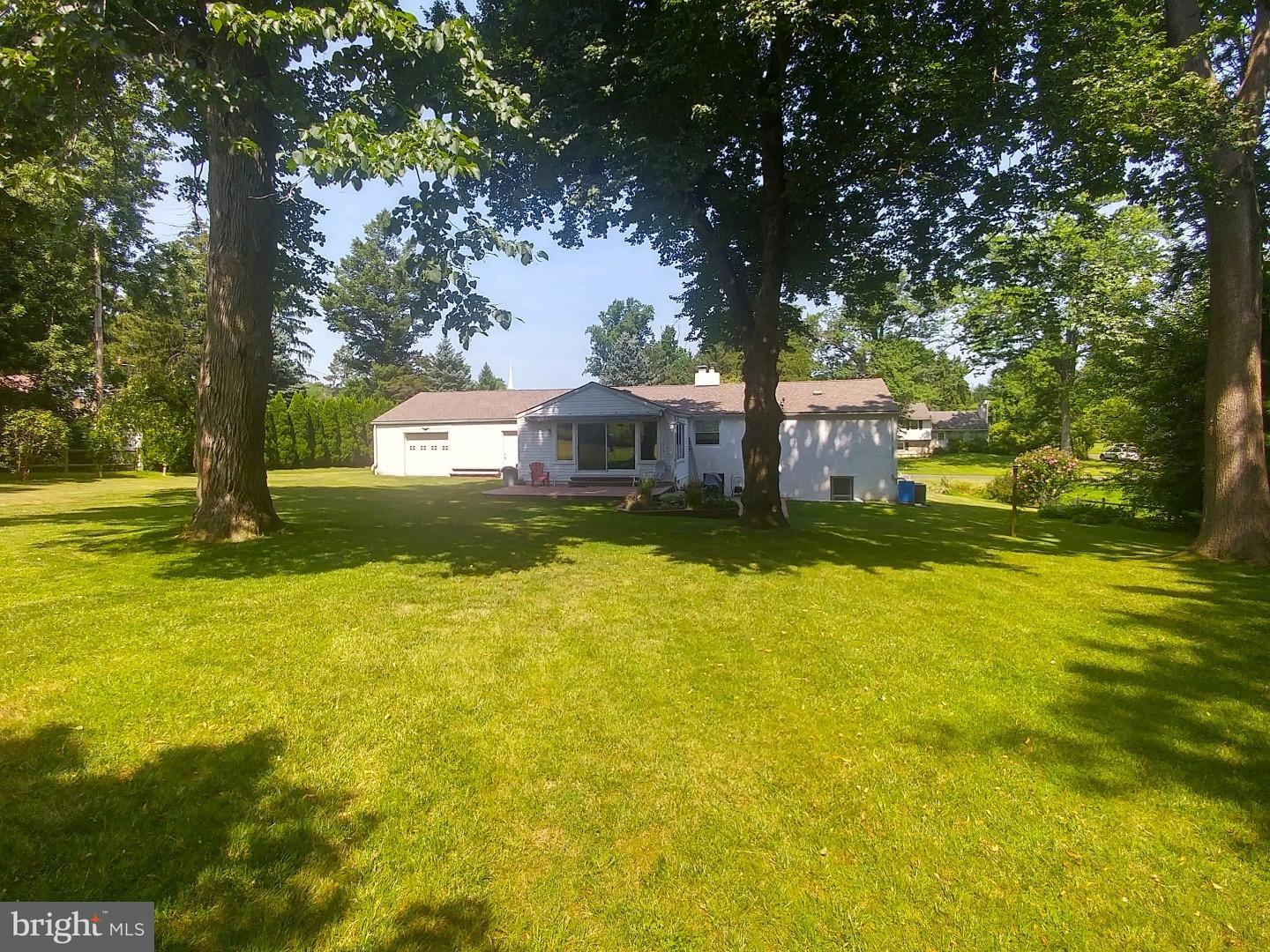 21 Elfreth Road Huntingdon Valley, PA 19006 - Photo 10 of 13 Exterior Back