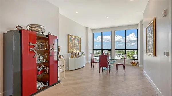 $4,500 | 33 South Palm Avenue, Unit 1303, Sarasota, FL 34236