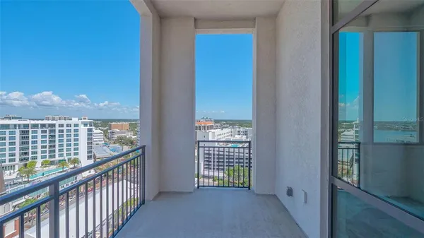 $4,500 | 33 South Palm Avenue, Unit 1303, Sarasota, FL 34236