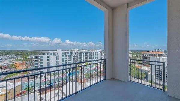 $4,500 | 33 South Palm Avenue, Unit 1303, Sarasota, FL 34236