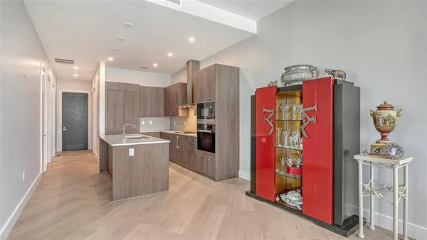 $4,500 | 33 South Palm Avenue, Unit 1303, Sarasota, FL 34236