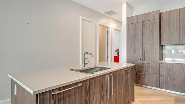 $4,500 | 33 South Palm Avenue, Unit 1303, Sarasota, FL 34236