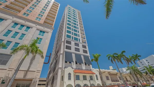 $4,500 | 33 South Palm Avenue, Unit 1303, Sarasota, FL 34236