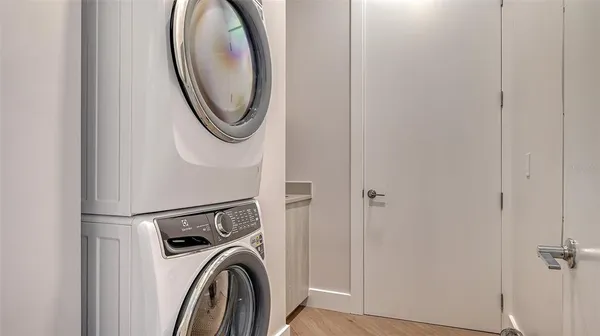 $4,500 | 33 South Palm Avenue, Unit 1303, Sarasota, FL 34236