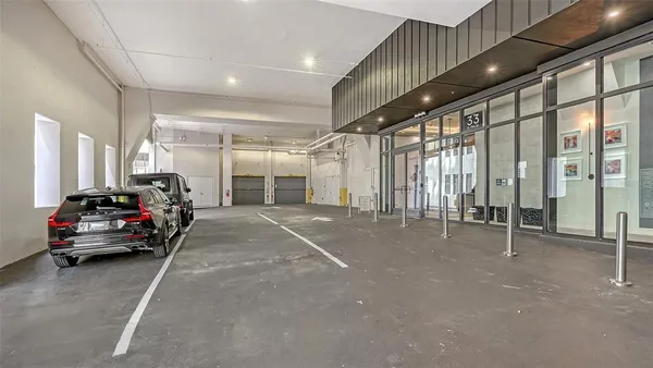 $4,500 | 33 South Palm Avenue, Unit 1303, Sarasota, FL 34236