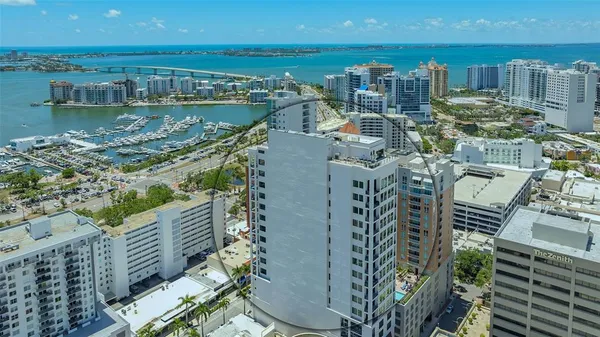 $4,500 | 33 South Palm Avenue, Unit 1303, Sarasota, FL 34236