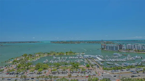 $4,500 | 33 South Palm Avenue, Unit 1303, Sarasota, FL 34236