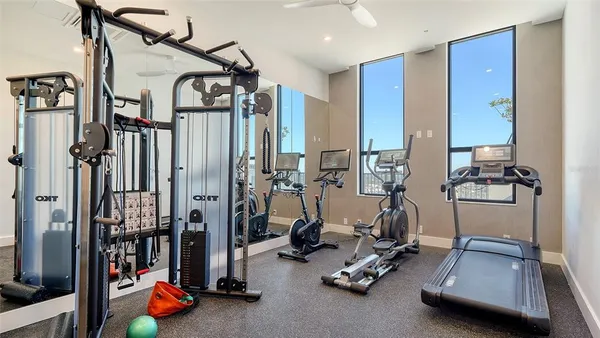 $4,500 | 33 South Palm Avenue, Unit 1303, Sarasota, FL 34236