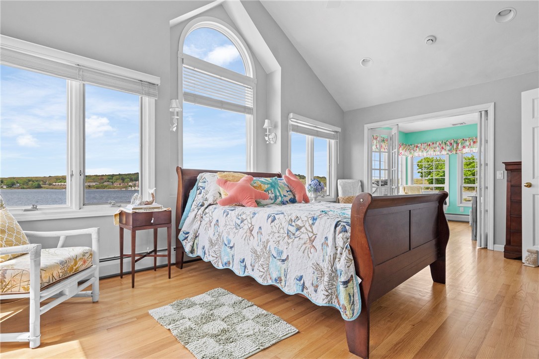76 Melbourn Road Warwick, RI 02886 - Photo 18 of 27