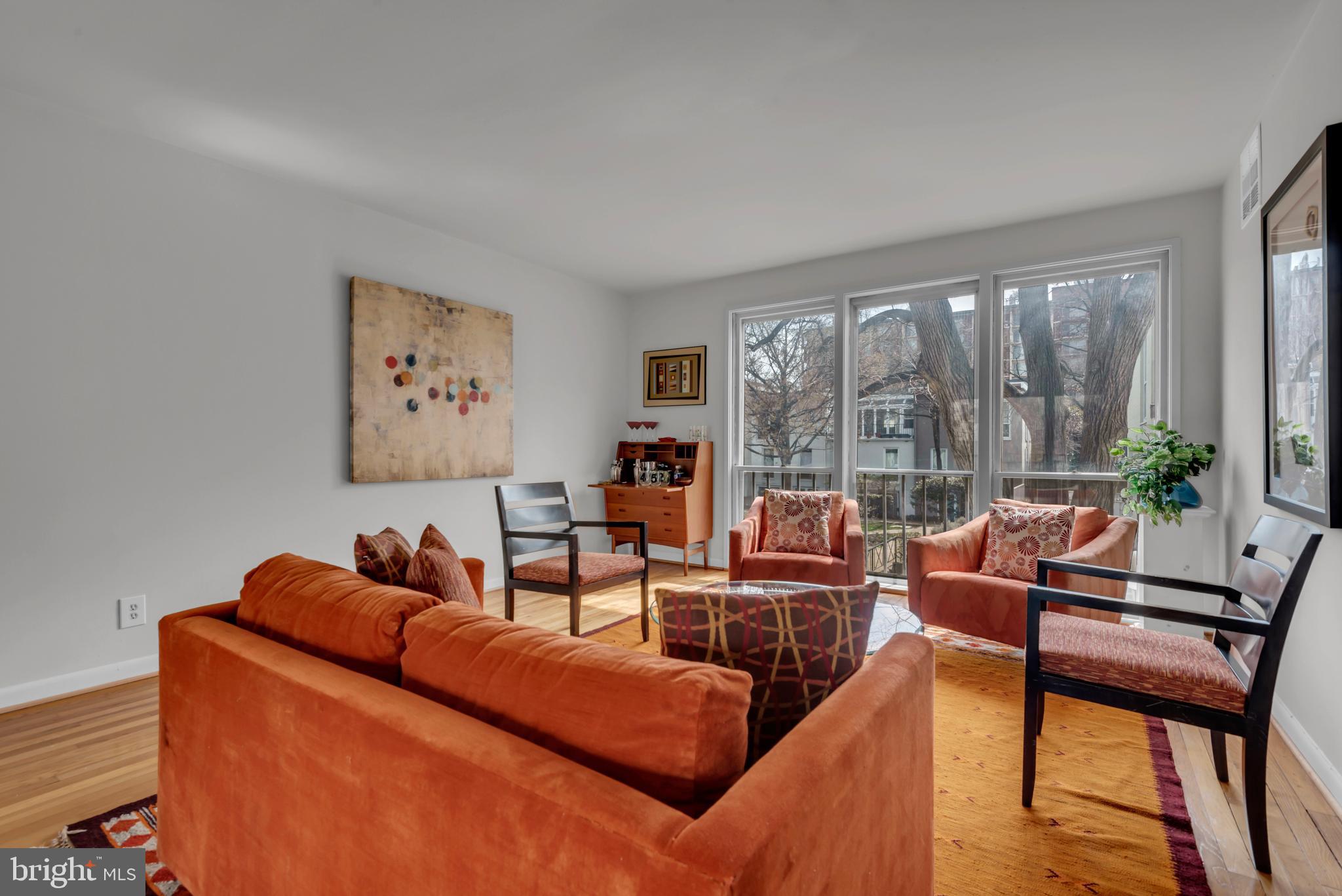 164 G Street Southwest, Unit 144 Washington, DC 20024 - Photo 7 of 71 Floor to Ceiling Windows