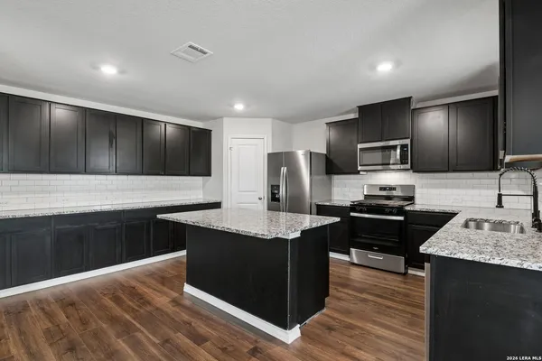 $1,900 | 177 Sage Sparrow, San Antonio, TX 78253
