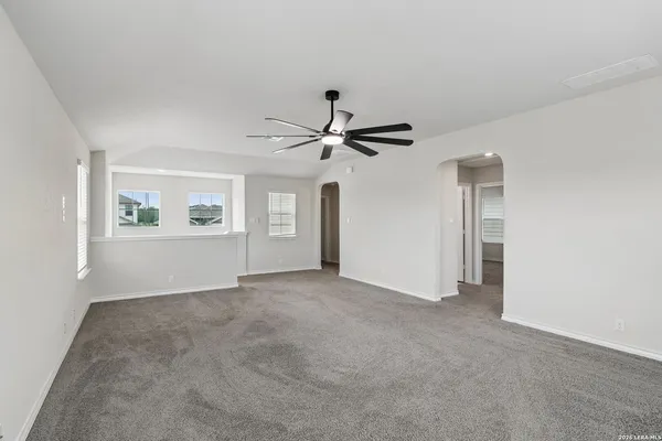 $1,900 | 177 Sage Sparrow, San Antonio, TX 78253