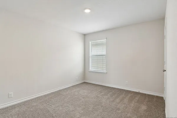 $1,900 | 177 Sage Sparrow, San Antonio, TX 78253