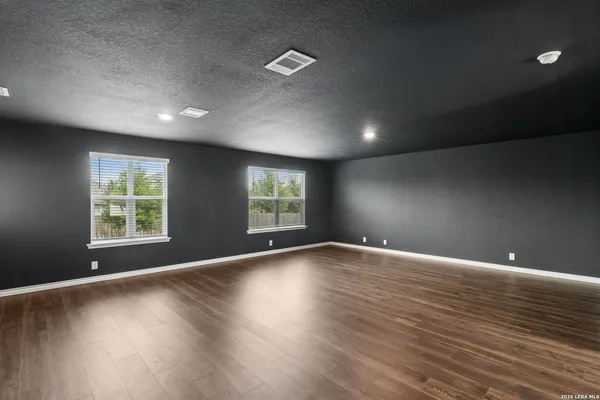 $1,900 | 177 Sage Sparrow, San Antonio, TX 78253
