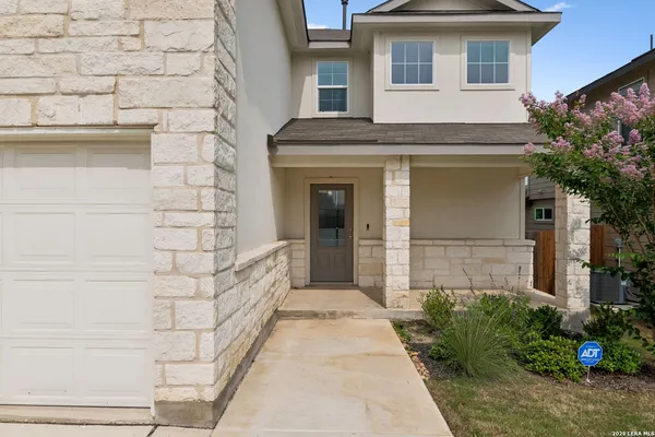$1,900 | 177 Sage Sparrow, San Antonio, TX 78253