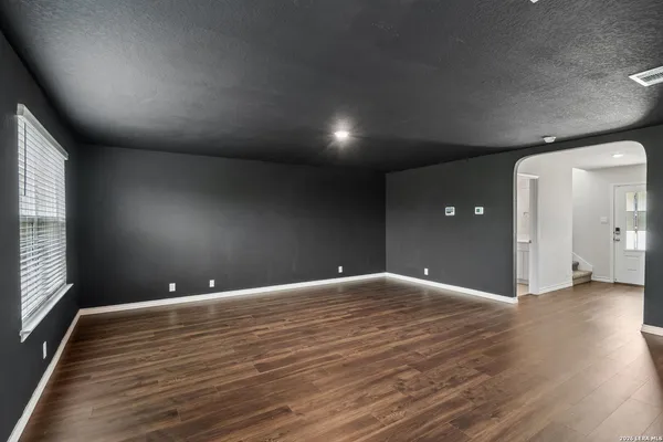 $1,900 | 177 Sage Sparrow, San Antonio, TX 78253