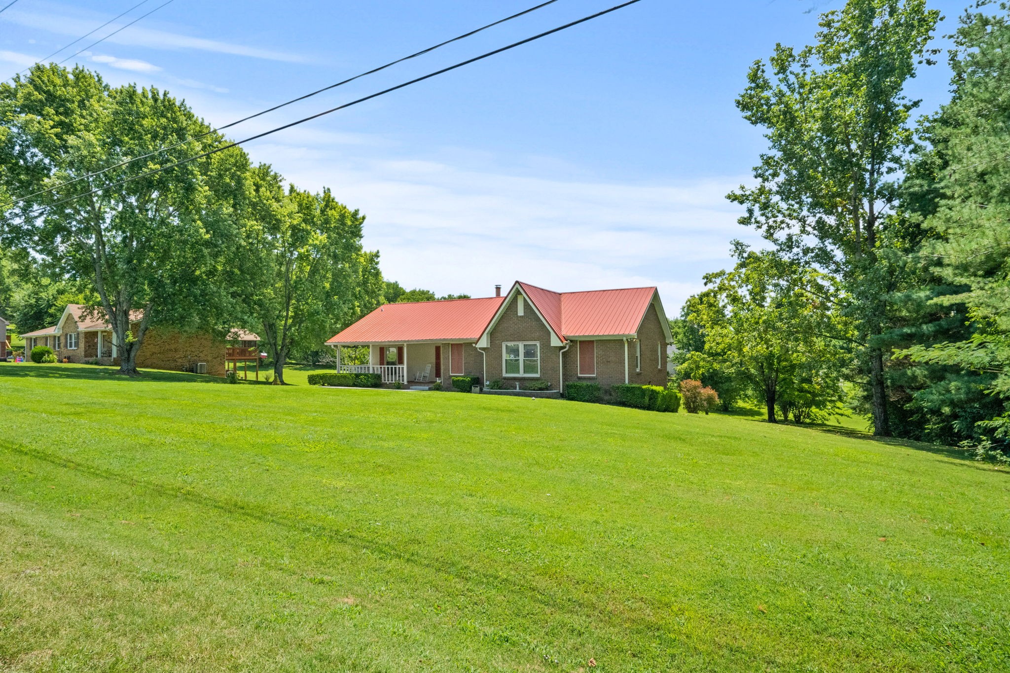 666 Lakeside Drive Springfield, TN 37172 - Photo 11 of 67 a backyard of a house with lots of green space and fountain