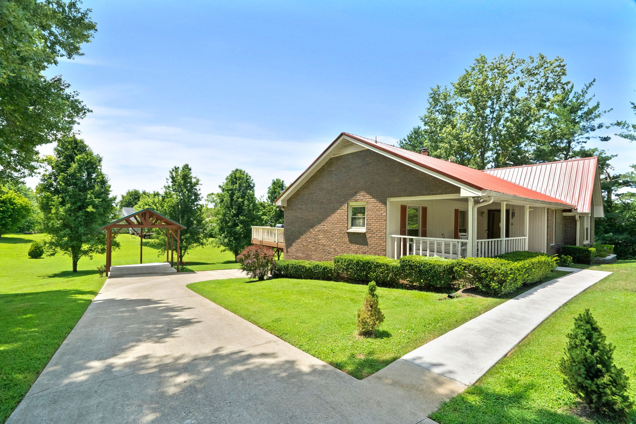 666 Lakeside Drive Springfield, TN 37172 - Photo 14 of 67 a front view of house with yard and green space