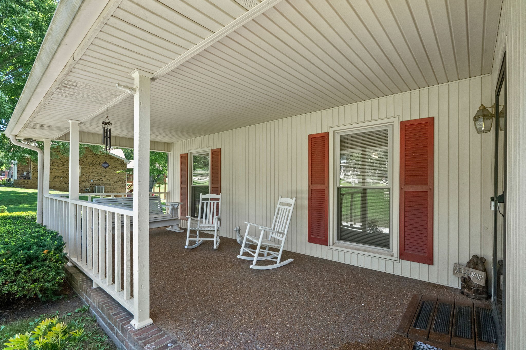 666 Lakeside Drive Springfield, TN 37172 - Photo 18 of 67 a view of a patio with table and chairs and potted plants